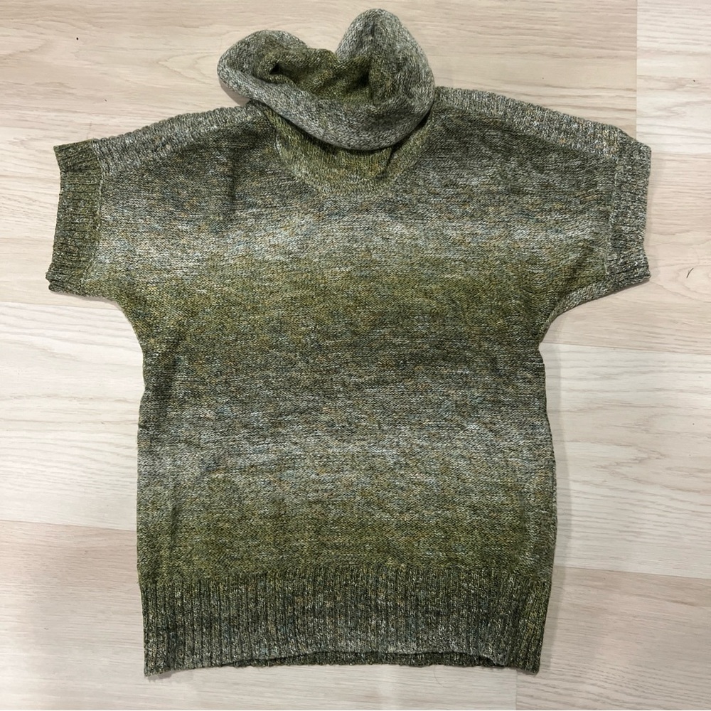 dressbarn green short sleeve sweater size small